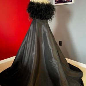 Elegant Black Strapless Dress with Feather Detail